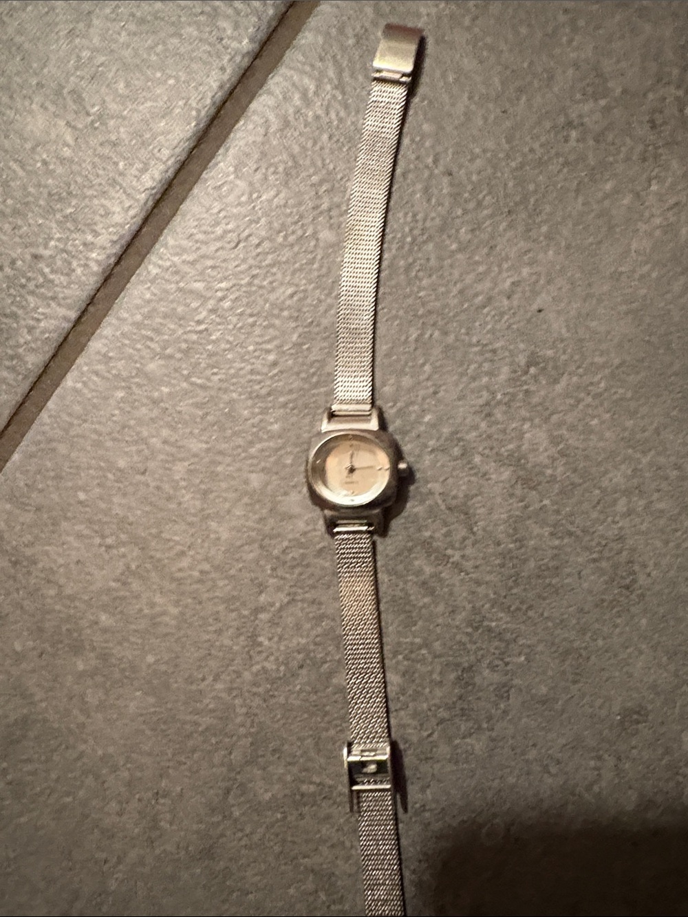 Quartz vintage Classic Silver Mesh Strap Wristwatch